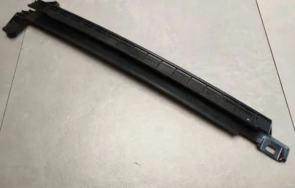 Audi Q4 Sportback e-tron Rear door windshield rail 89A839068