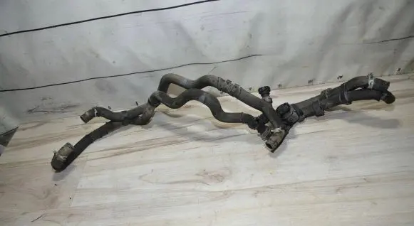 Nissan Note (E12) Engine coolant pipe/hose