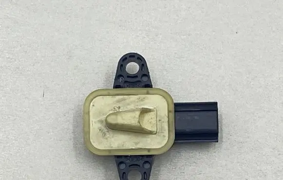 Volvo V60 Airbag deployment crash/impact sensor 30798030