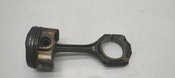 Mercedes-Benz C W204 Piston with connecting rod