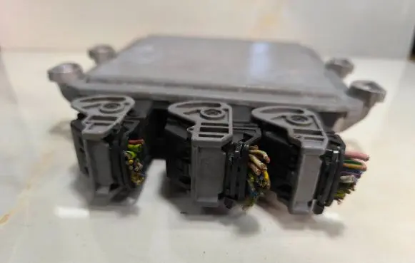 Citroen C2 Engine control unit/module 9651399580 5WS40112BT 9647568