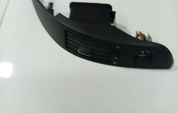 Toyota Corolla Verso AR10 Dash center air vent grill 5568064010