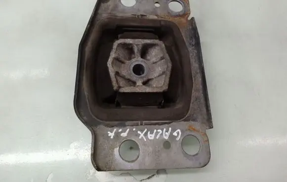 Ford Galaxy Engine mount bracket 6G917M121AC