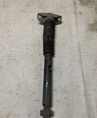 Hyundai Tucson TL Rear shock absorber/damper