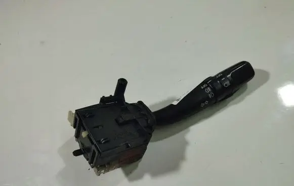 Toyota Avensis Verso Indicator stalk 173650
