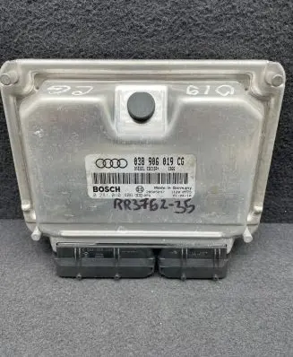 Audi A6 S6 C5 4B Engine control unit/module 038906019CG 0281010406
