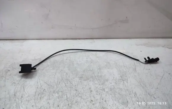 Windshield washer spray nozzle