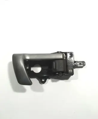 Rear door interior handle