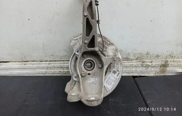 Tesla Model Y Front wheel hub 118831100D