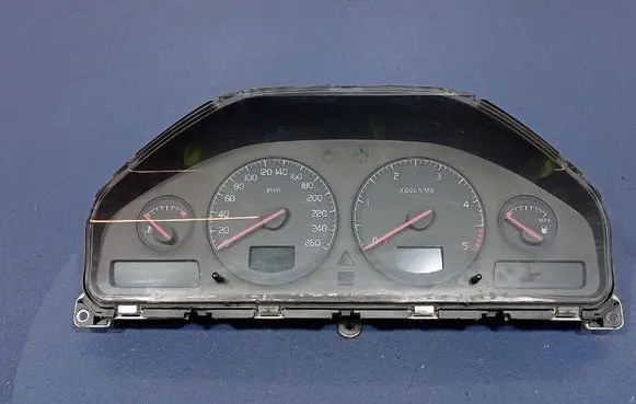 Volvo S80 Speedometer (instrument cluster) 9483487