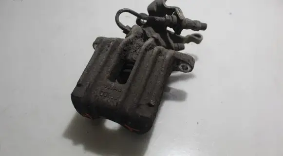 Skoda Octavia Mk2 (1Z) Rear brake caliper