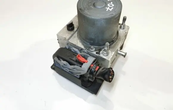 Audi A4 S4 B7 8E 8H ABS Pump 8E0910517J 8E0614517BH