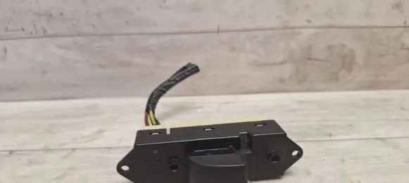 Mitsubishi Grandis Electric window control switch 8608A024 515143 514933