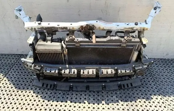 Suzuki Swift II Radiator support slam panel