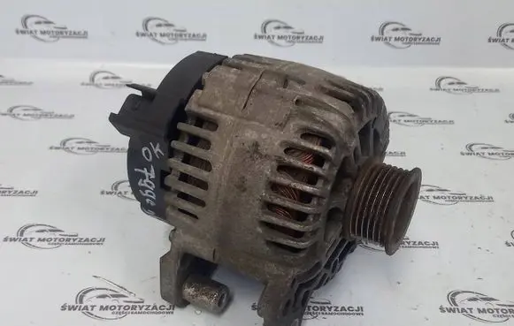 Volkswagen Golf Plus Generator/alternator 03C903023B TG11C015