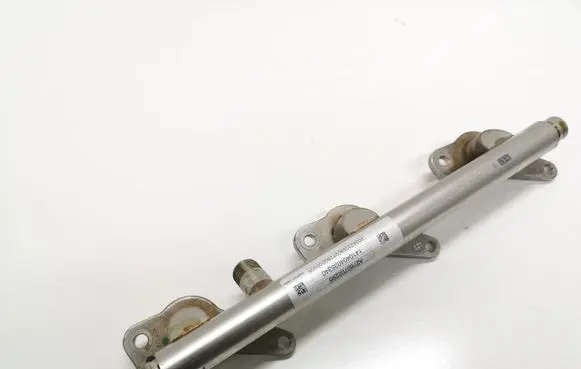 Mercedes-Benz S W222 Fuel distributor A2760702295