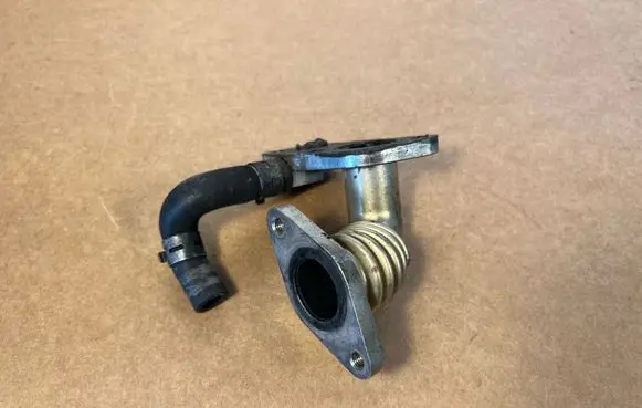 Mercedes-Benz G W461 W463 1st Gen EGR valve line/pipe/hose A6281400057