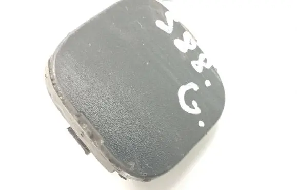 Rear bumper row hook cap/cover