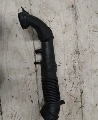 Opel Crossland X Air intake duct part 9807939780