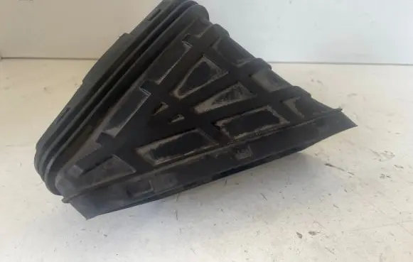 Audi Q5 SQ5 Air intake duct part 8R0129739