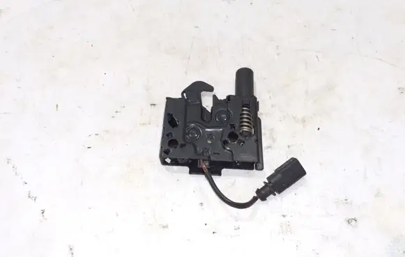 Engine bonnet (hood) release handle