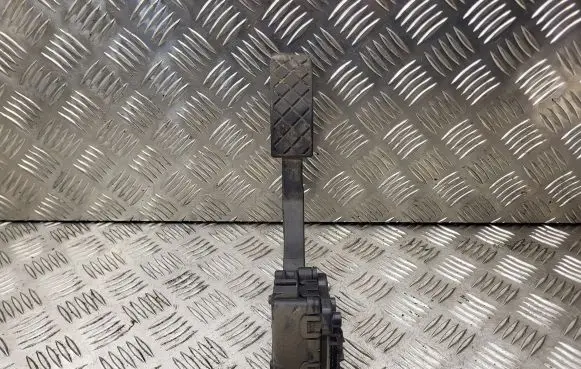 Skoda Fabia Mk1 (6Y) Accelerator throttle pedal 6Q1721503C