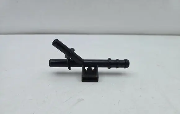 Toyota Prius+ (ZVW40) Engine coolant pipe/hose PA66GF30