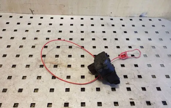 Fuel tank cap lock motor
