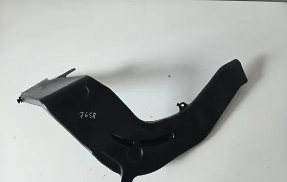 BMW M8 F93 Gran Coupe Cabin air duct channel 7435730