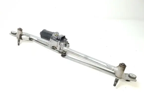 Ford Mustang VI Front wiper linkage and motor FR3B-17500-AC