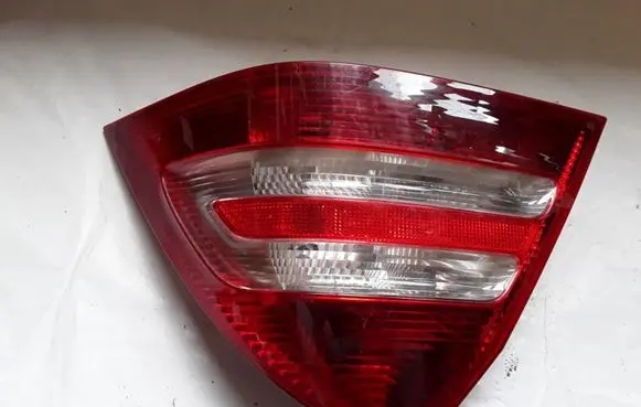 Mercedes-Benz C W203 Rear/tail lights 2038202064R