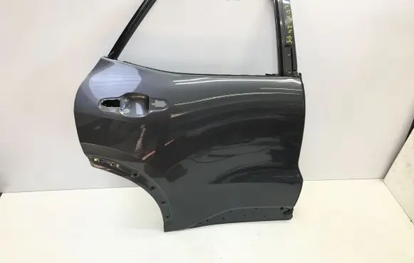 Lexus LBX Rear door