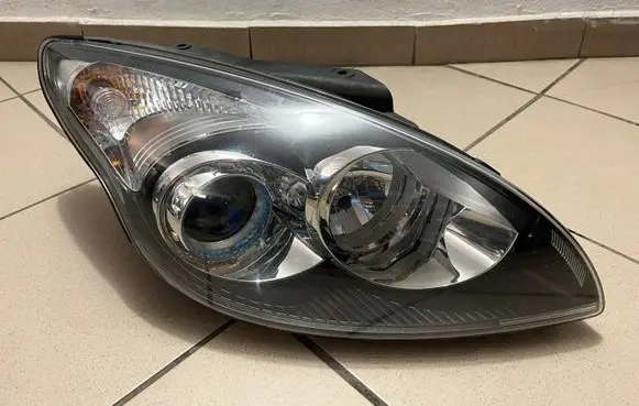 Hyundai i30 Headlight/headlamp 92101-2R000