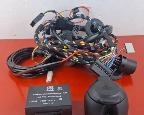 Audi A3 S3 8L Tow bar relay 8L0055204D