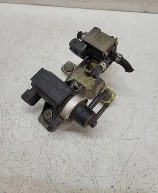 Audi A6 S6 C4 4A Turbo solenoid valve 72190320