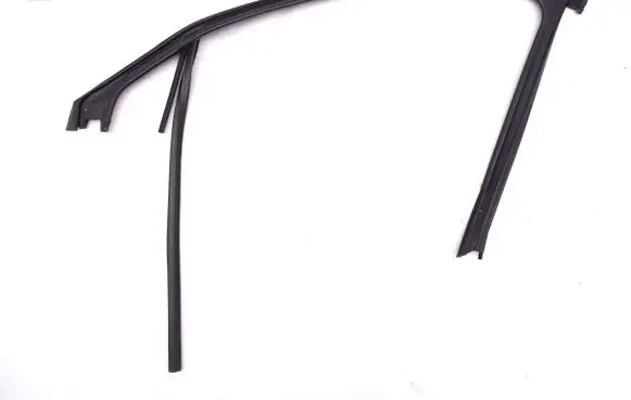 Renault Scenic III - Grand scenic III Front door glass trim molding 