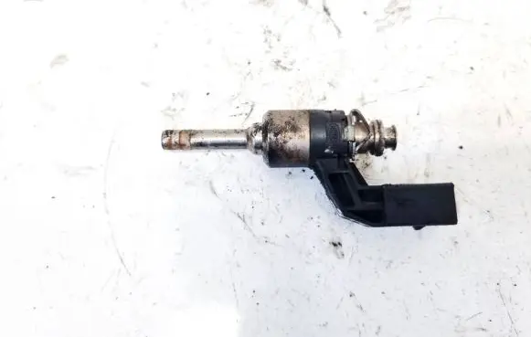 Volkswagen Golf VI Fuel injector 03C906036M