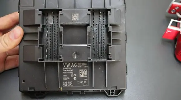 Volkswagen Transporter - Caravelle T5 Comfort/convenience module 7H0937086B 5WK50154