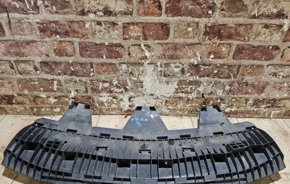 Opel Zafira B Engine splash shield/under tray