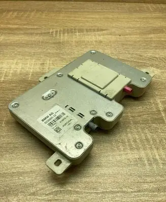 BMW 6 F06 Gran coupe Aerial antenna amplifier 9206865 21367510