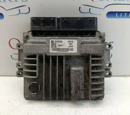Chevrolet Captiva Engine control unit/module 25187592