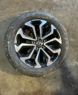 Toyota Yaris Cross R17 alloy rim 