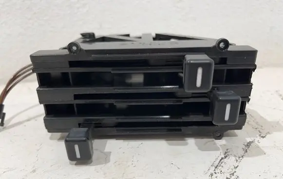 BMW 5 E28 Climate control unit 1375098 E286411