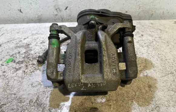 Lexus RX 450H Rear brake caliper