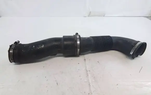 Opel Astra J Air intake hose/pipe 13254633 39898S01 39896S01