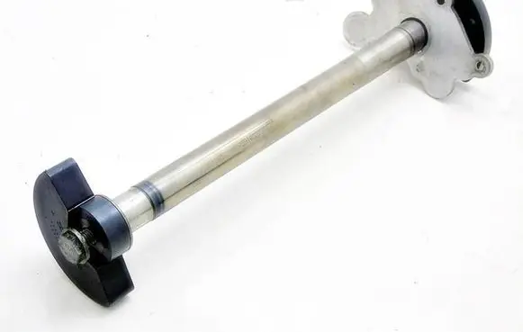 Audi A4 S4 B5 8D Oil pump balance shaft 6950204988