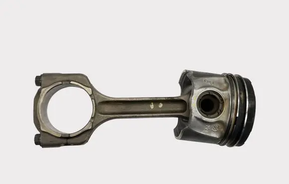 Alfa Romeo Stelvio Piston with connecting rod 55277652 55277649 55257983