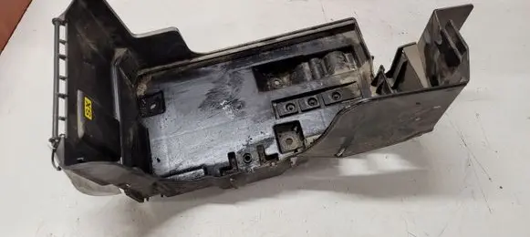Volvo V60 Battery tray 24413805