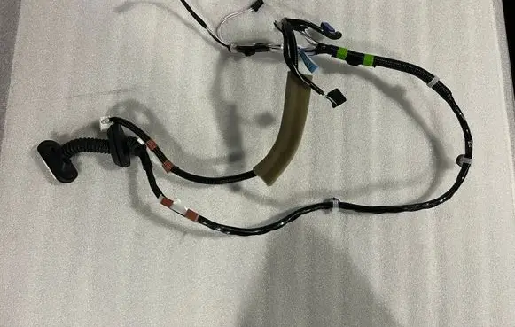 Toyota RAV 4 (XA50) Rear door wiring loom 8215442130