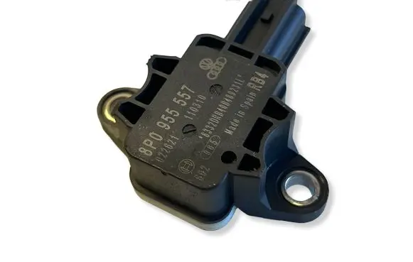 Audi TT TTS Mk2 Airbag deployment crash/impact sensor 8P0955557